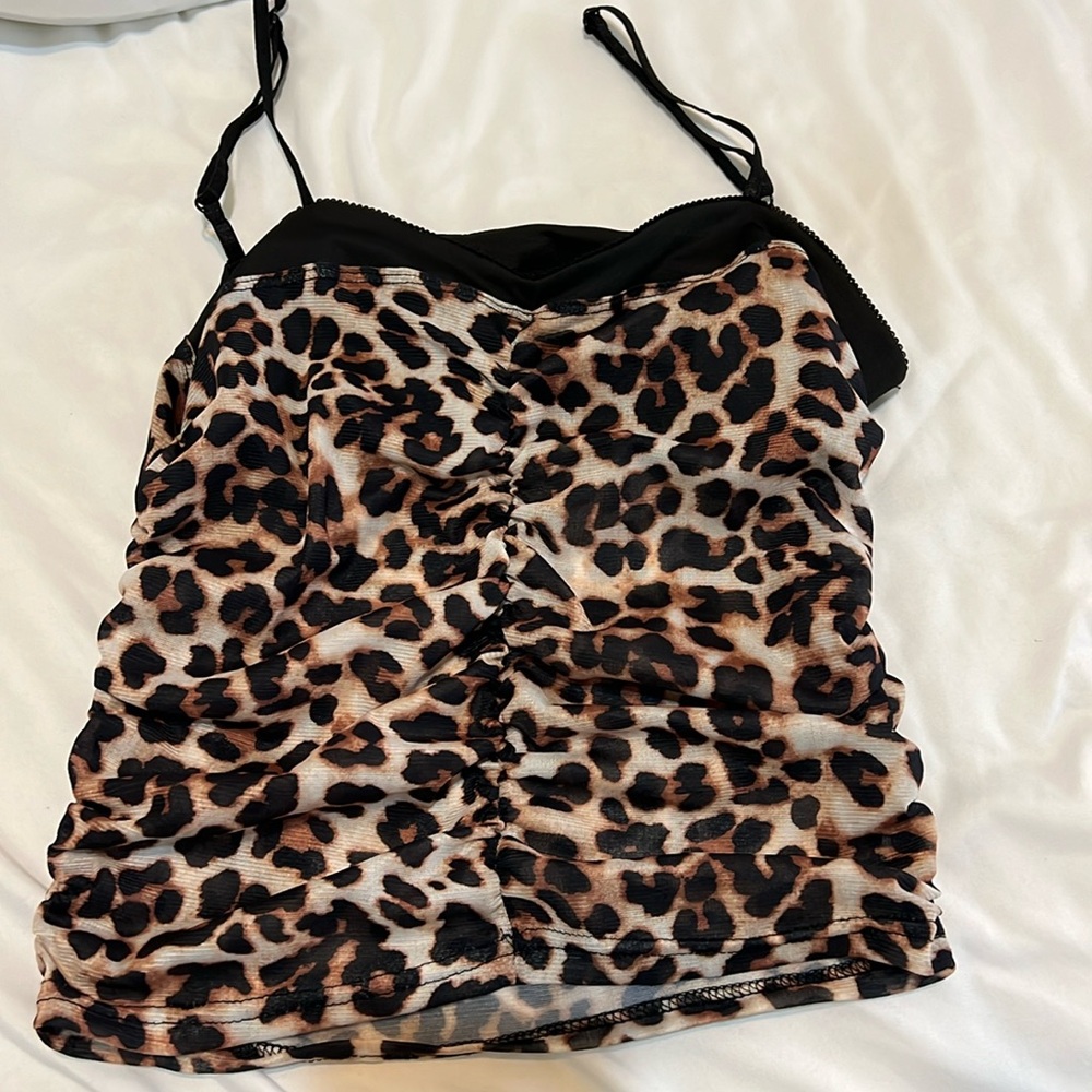 Leopard tank